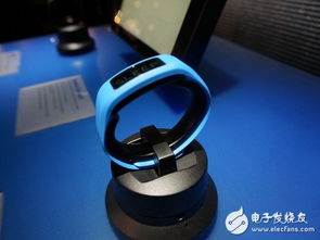 Garmin填補(bǔ)中低端產(chǎn)品空缺，2014 CES智能手環(huán)大爆發(fā)引領(lǐng)可穿戴趨勢